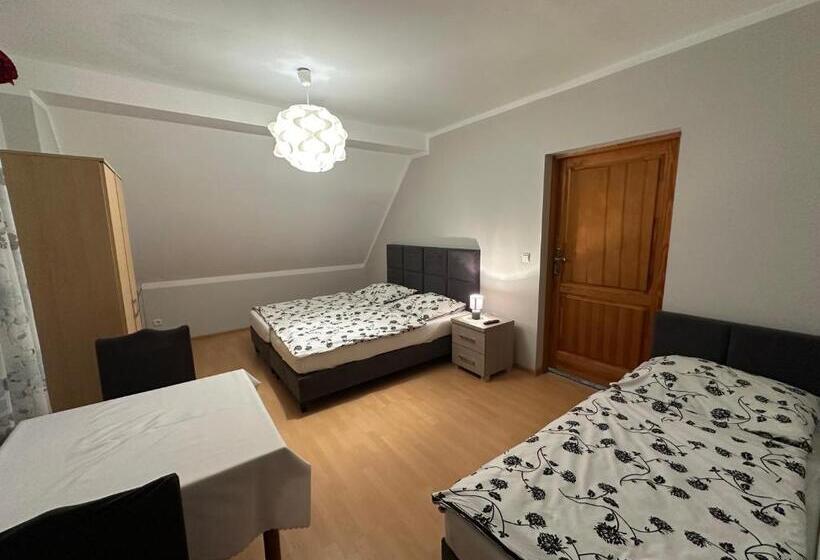 חדר סטנדרט לשלושה, Dom Gościnny Gerus