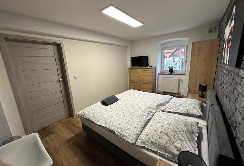 דירת חדר, Dom Gościnny Gerus