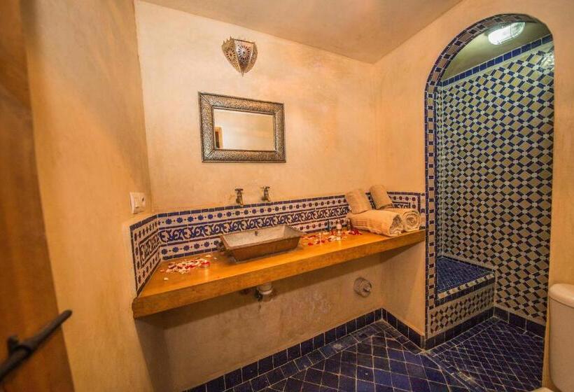 标准三人间, Riad Gzira Fez