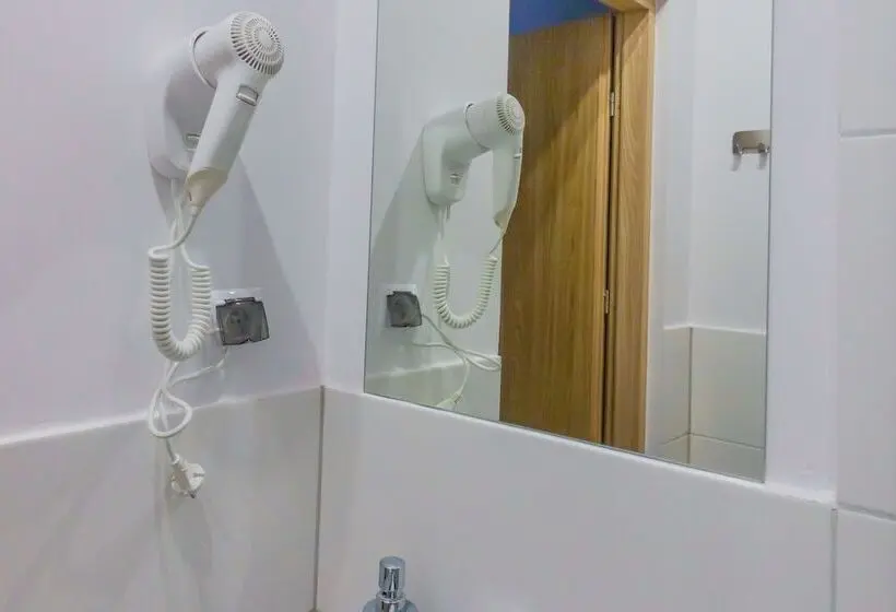 آپارتمان 1 خوابه, Trip & Hostel