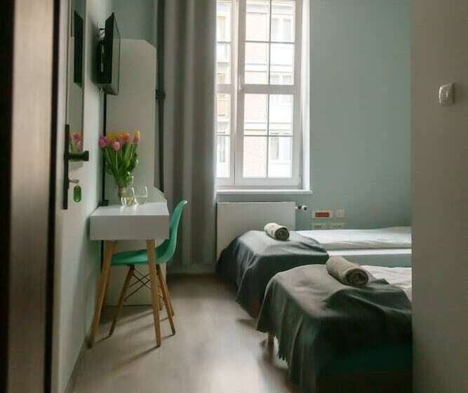 Номер Стандарт, Trip & Hostel