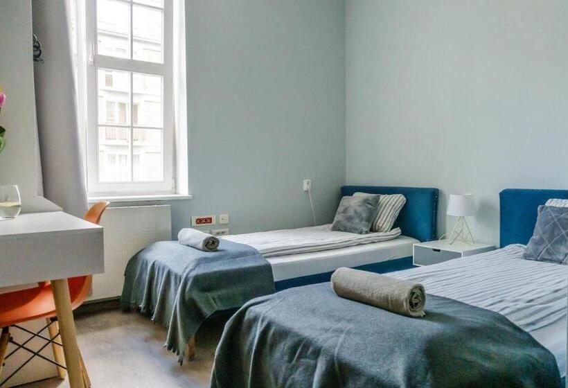 Номер Стандарт, Trip & Hostel