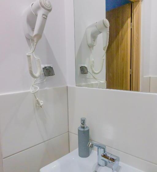 Студия Стандарт, Trip & Hostel