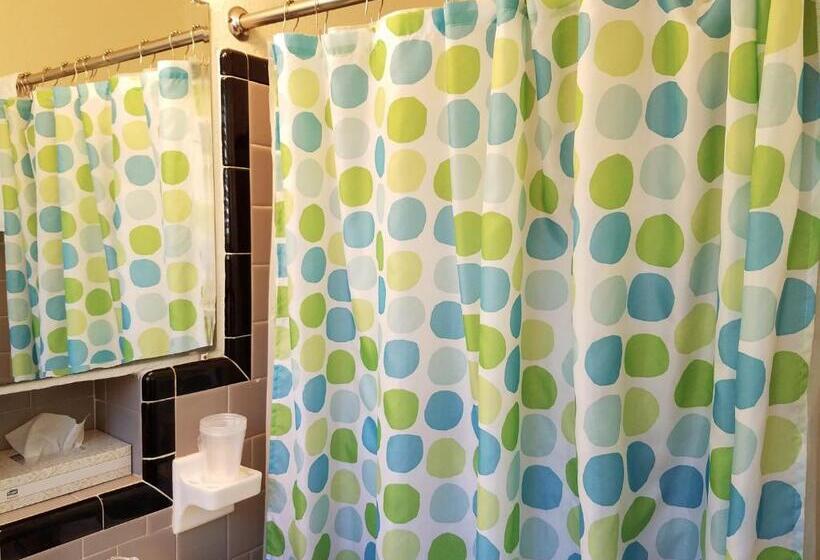 Номер Стандарт Вид на Бассейн, Alexander Palms Court   No Hidden Resort Fees!