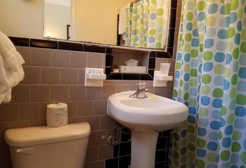 Номер Стандарт Вид на Бассейн, Alexander Palms Court   No Hidden Resort Fees!