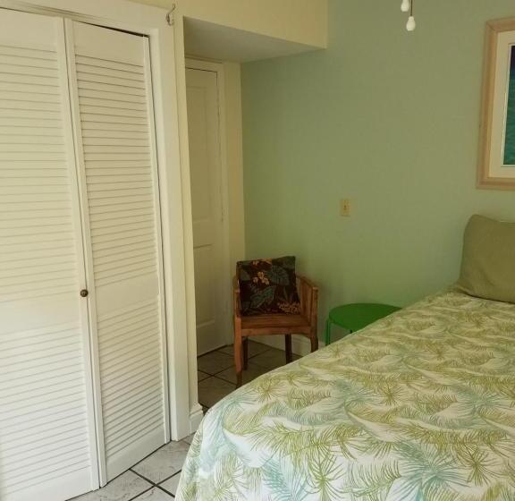 Номер Стандарт Вид на Сад, Alexander Palms Court   No Hidden Resort Fees!