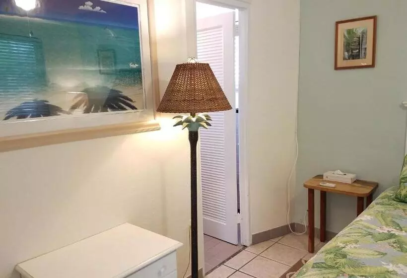 キングサイズベッドのスイートルーム, Alexander Palms Court   No Hidden Resort Fees!