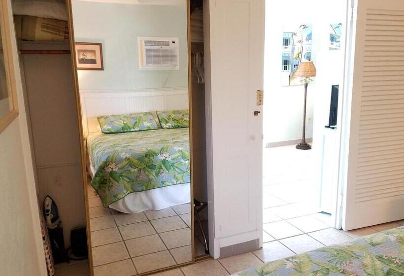 Люкс Кровать Кинг, Alexander Palms Court   No Hidden Resort Fees!