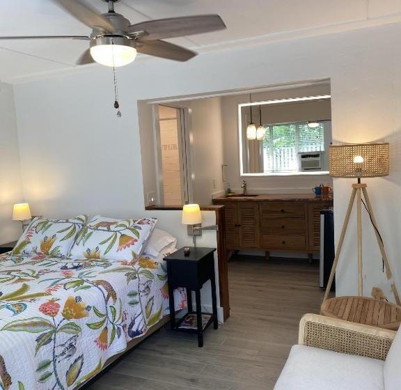 Номер Стандарт, Alexander Palms Court   No Hidden Resort Fees!