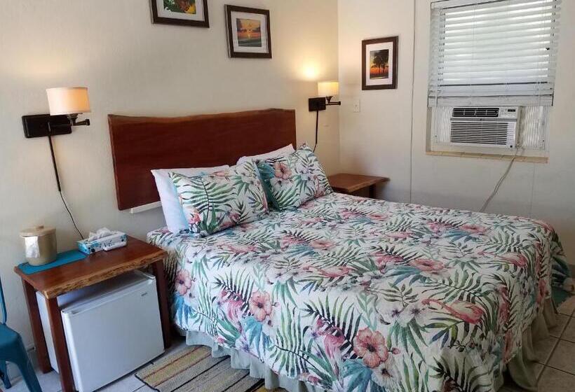 Номер Стандарт Вид на Бассейн, Alexander Palms Court   No Hidden Resort Fees!