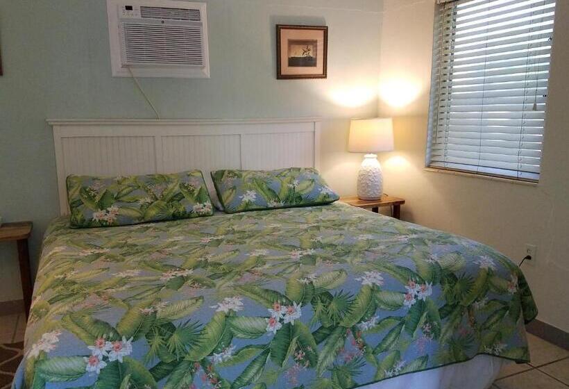 Люкс Кровать Кинг, Alexander Palms Court   No Hidden Resort Fees!