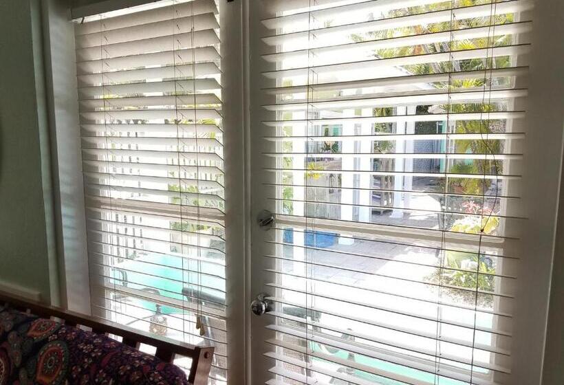 Люкс Кровать Кинг, Alexander Palms Court   No Hidden Resort Fees!