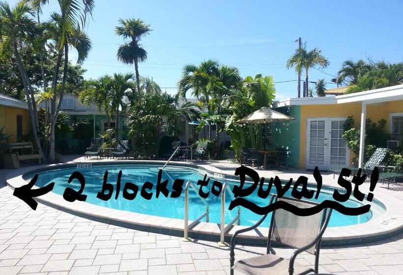 Люкс Вид на Бассейн, Alexander Palms Court   No Hidden Resort Fees!