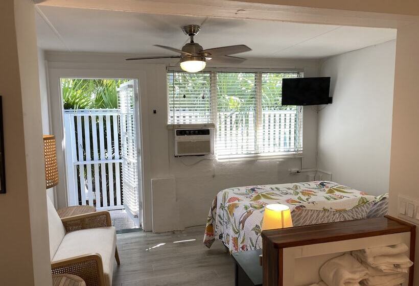 Номер Стандарт, Alexander Palms Court   No Hidden Resort Fees!