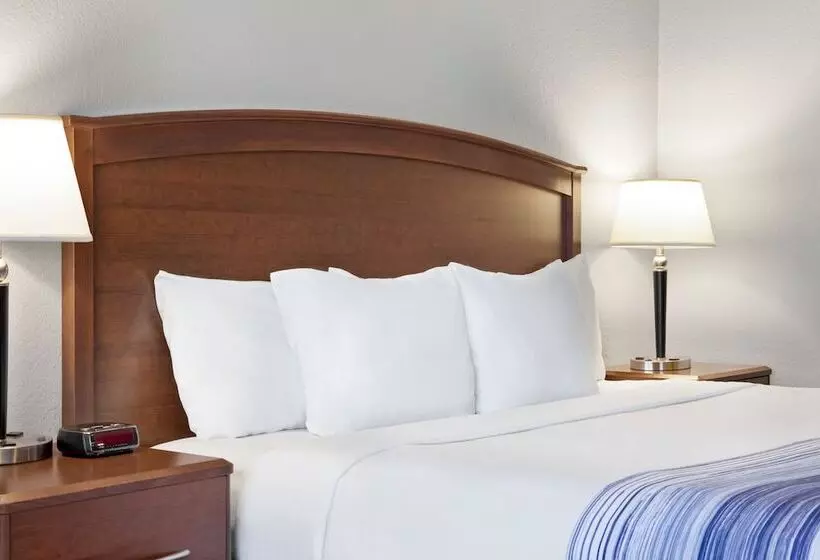 سوییت لوکس, Americinn By Wyndham Fergus Falls Conference Center