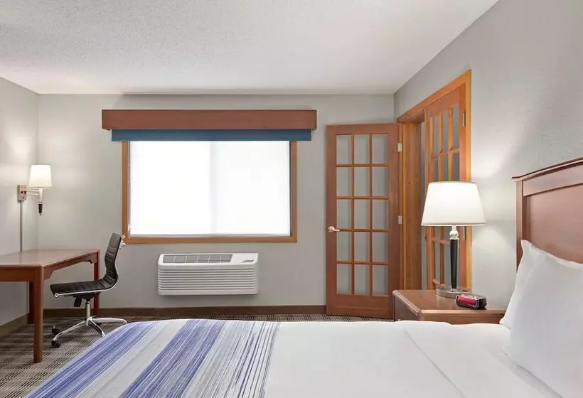 سوییت لوکس, Americinn By Wyndham Fergus Falls Conference Center