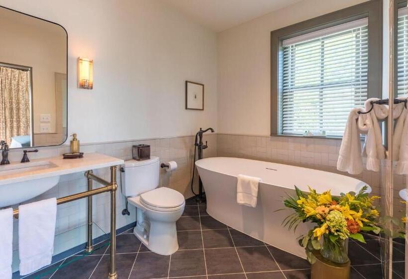 キングサイズベッドのスイートルーム, Andrew Pinckney Inn