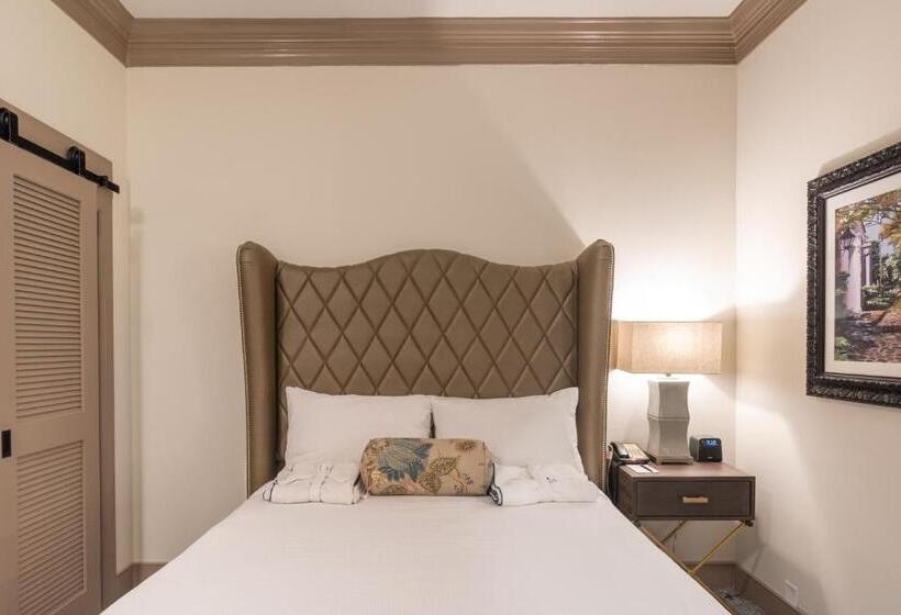 スタンダードルーム, Andrew Pinckney Inn