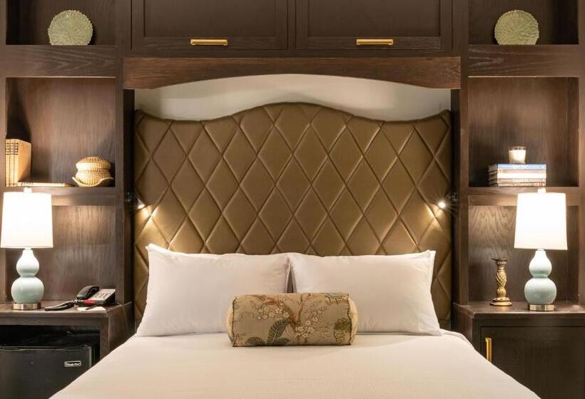 ベーシックインサイドルーム, Andrew Pinckney Inn