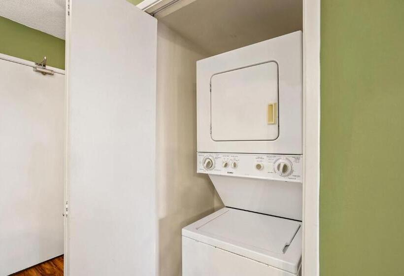 جناح, Aston At The Maui Banyan