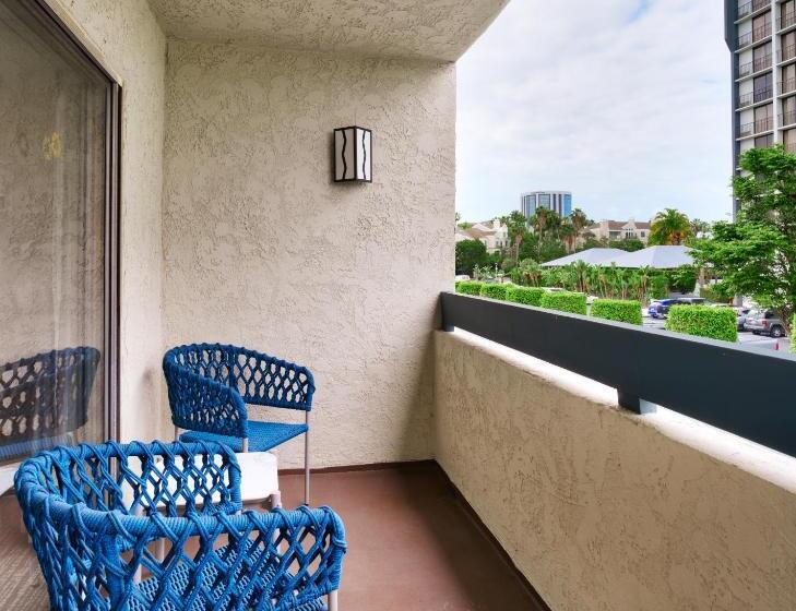 غرفة قياسية, Atrium Hotel Orange County