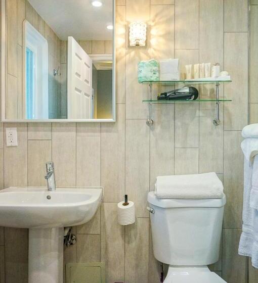 جناح إدارى, Balboa Inn, On The Beach At Newport