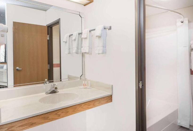 Стандартный Номер Кровать Кинг, Baymont By Wyndham Marshalltown