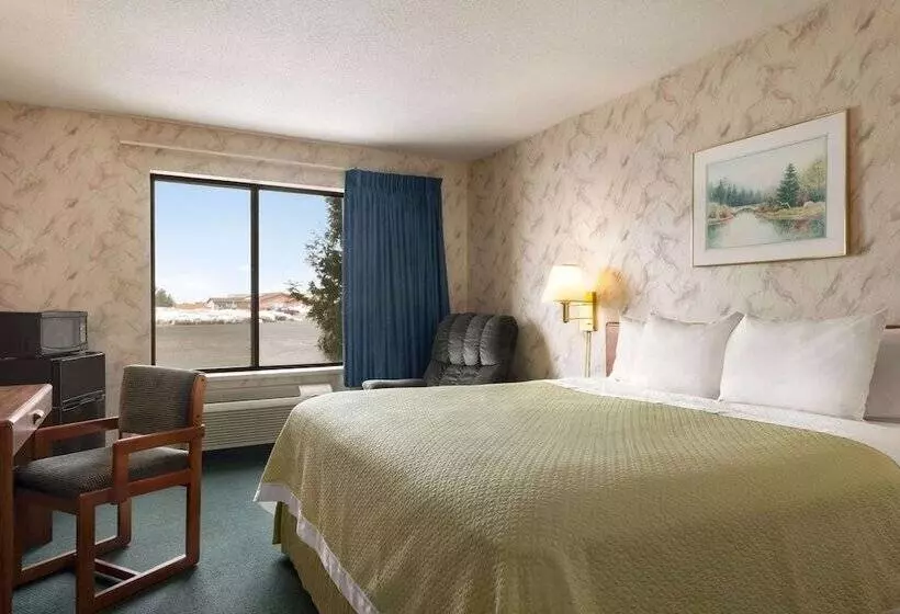 デラックススイート, Days Inn By Wyndham Eagle River