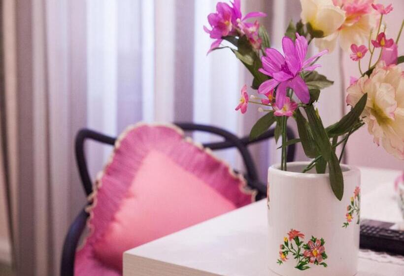 اتاق استاندارد, Belle Epoque B&b