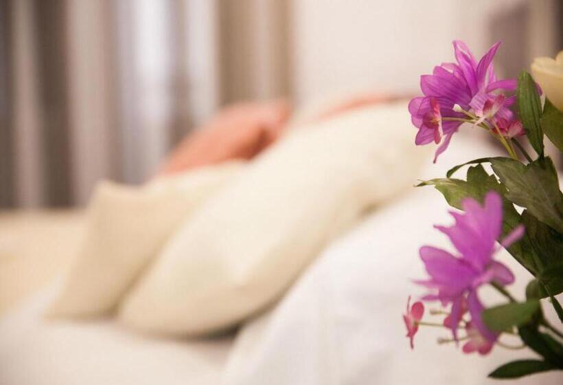 اتاق استاندارد, Belle Epoque B&b