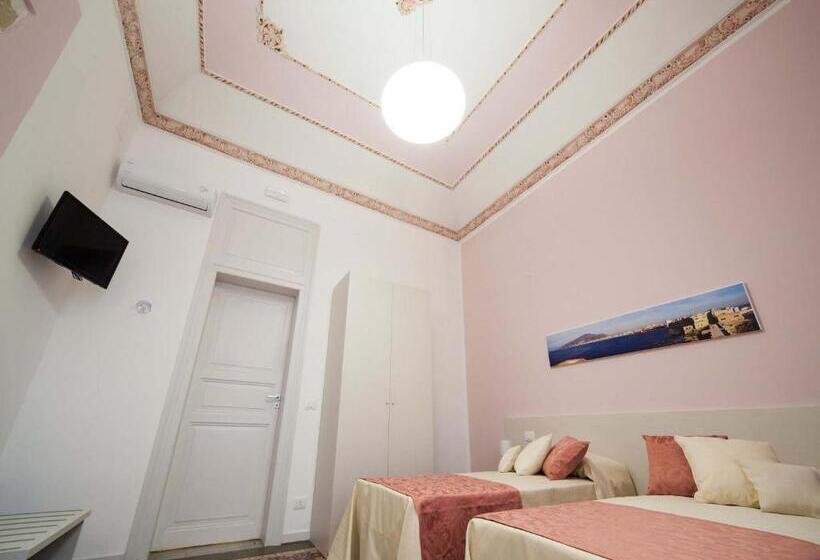 سوییت جونیور, Belle Epoque B&b