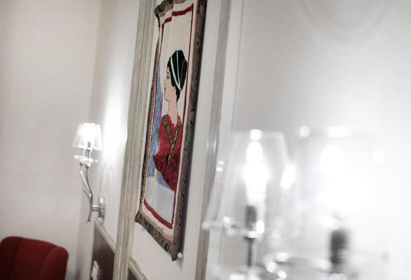 小型套房, Belle Epoque B&b