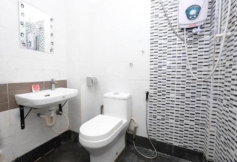 חדר סטנדרט לשלושה, 75 Temerloh