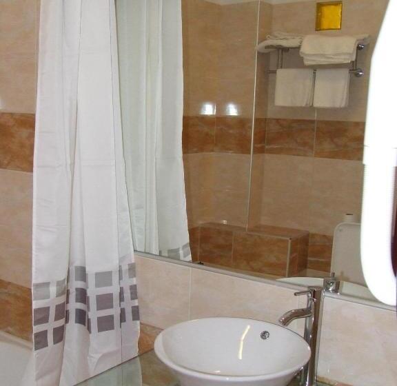 חדר סטנדרט, Elimeia 3