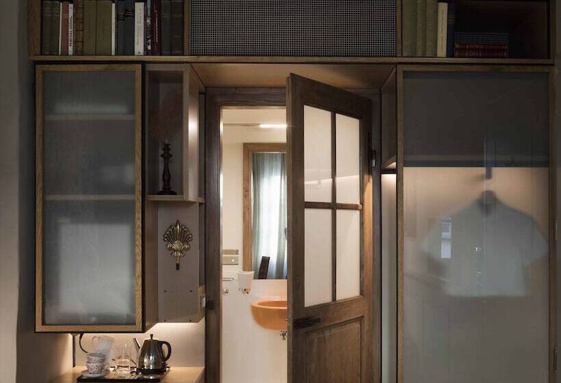 اتاق کلاسیک, Ottantotto Firenze