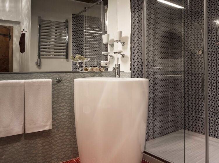 اتاق سوپریور, Ottantotto Firenze