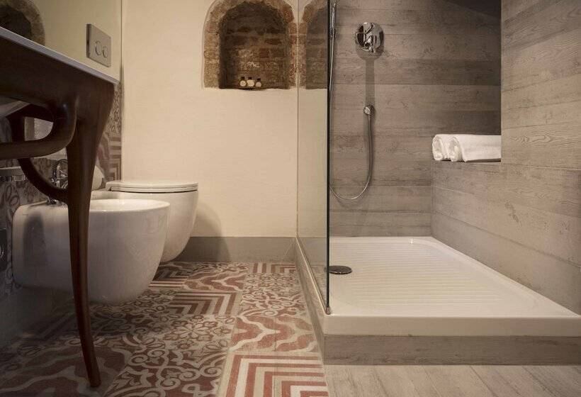 اتاق سوپریور, Ottantotto Firenze