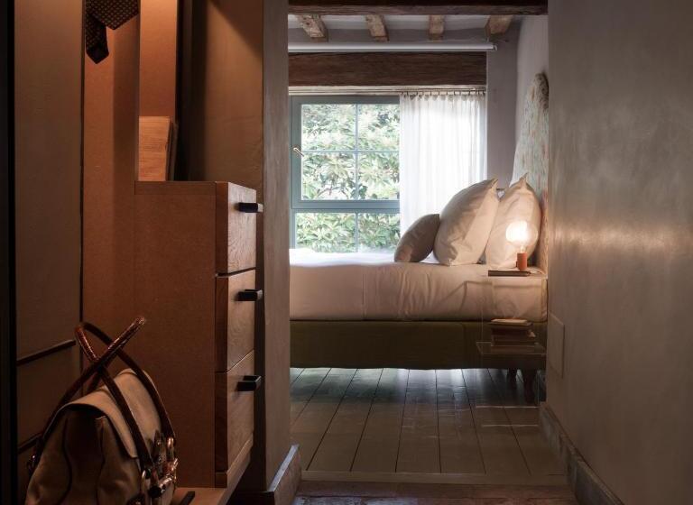 اتاق سوپریور, Ottantotto Firenze