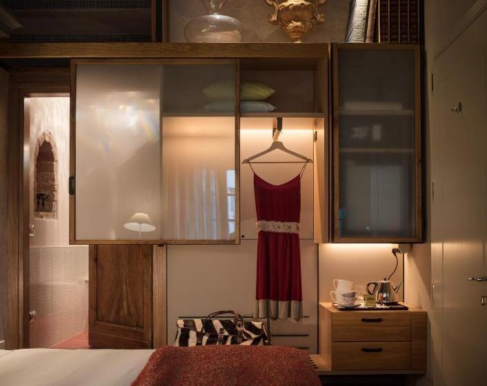 اتاق سوپریور, Ottantotto Firenze