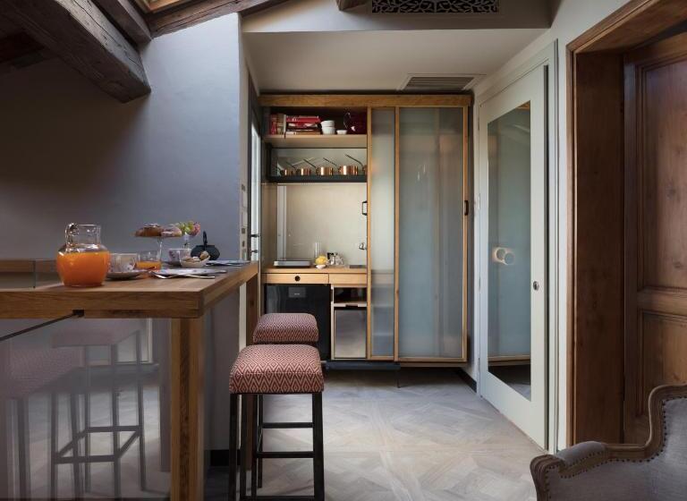 سوییت, Ottantotto Firenze