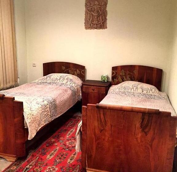 اتاق استاندارد با چشم‌انداز باغ, Master S House Dayan