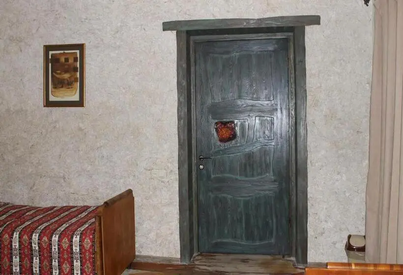Economy Triple Room, Master S House Dayan