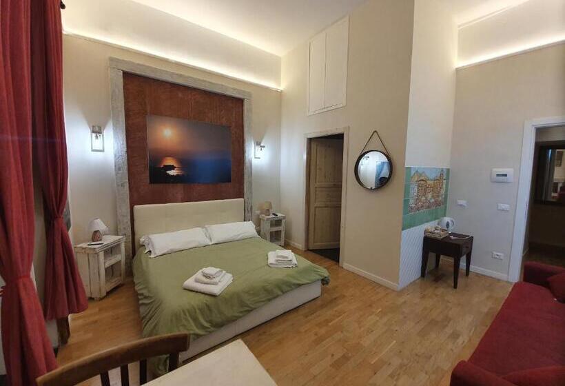 اتاق استاندارد سه نفره, Corso 211 Beds & Suites
