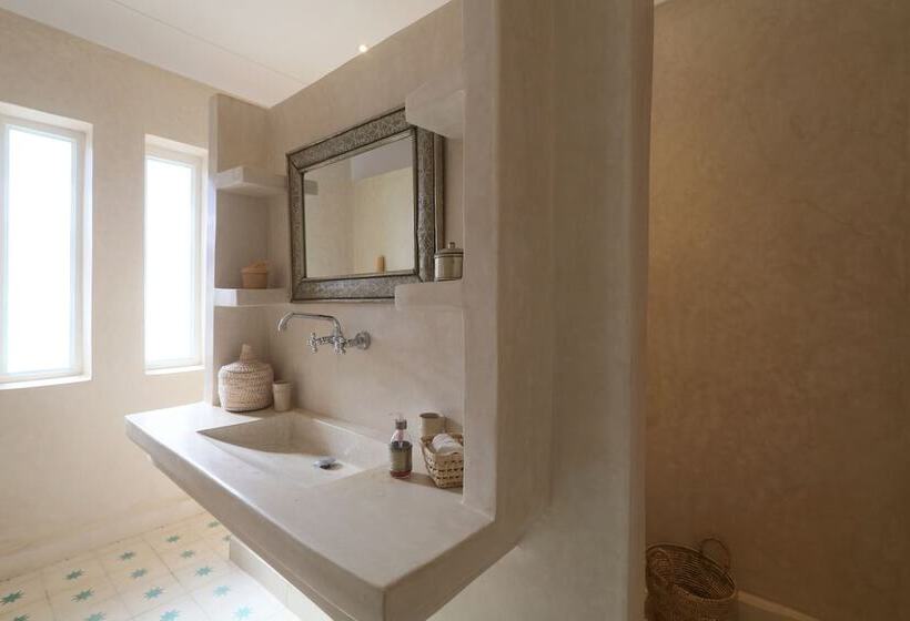 اتاق سوپریور, Riad Z