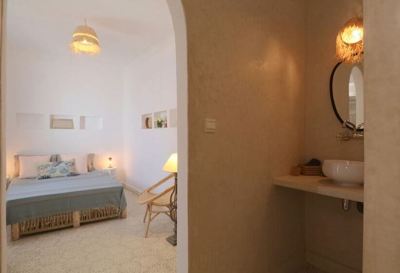 اتاق استاندارد, Riad Z