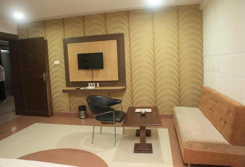 スタンダードルーム, Avinash Residency