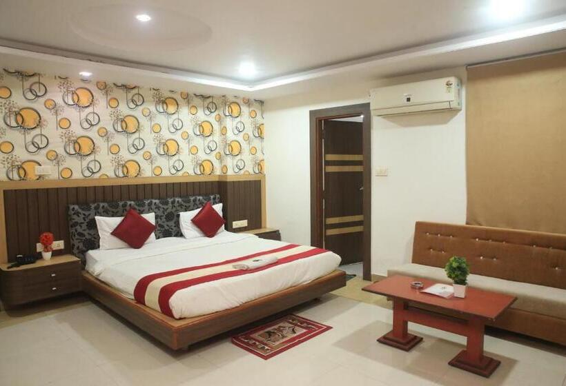 デラックスルーム, Avinash Residency