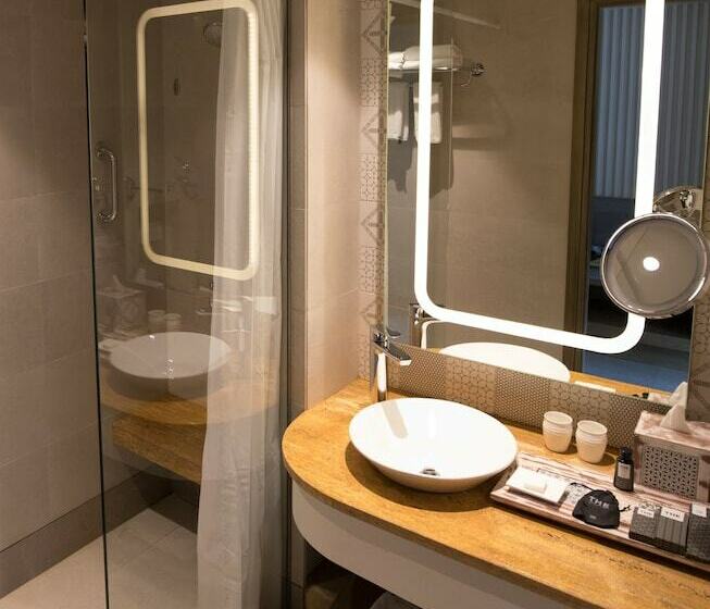 חדר דלוקס, The Park Baga River Goa