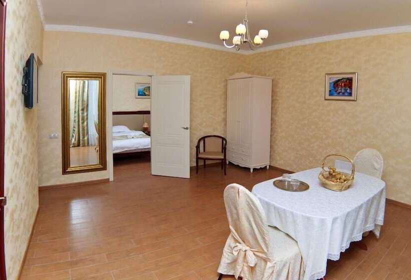 غرفة ديلوكس ثلاثية, Dasn Hall Domodedovo