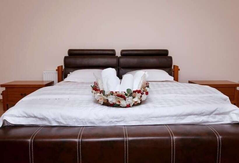 غرفة ديلوكس ثلاثية, Dasn Hall Domodedovo